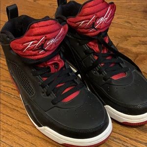 Flight air Jordan tennis shoe